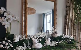 Studio 4 Personnes Aux Pieds Du Chateau De Blois Avec Experience De Dormir Sous Les Aurores Boreales